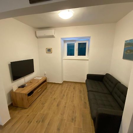 Holiday Home Olea プナト エクステリア 写真