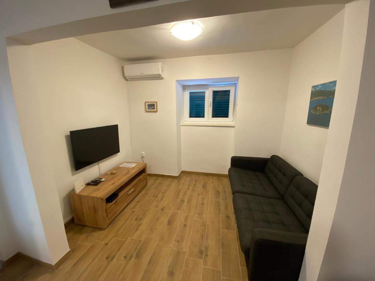 Holiday Home Olea プナト エクステリア 写真